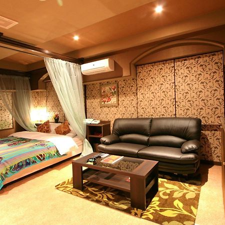 Sari Seki Inter (Adults Only) Otel Kameyama Dış mekan fotoğraf