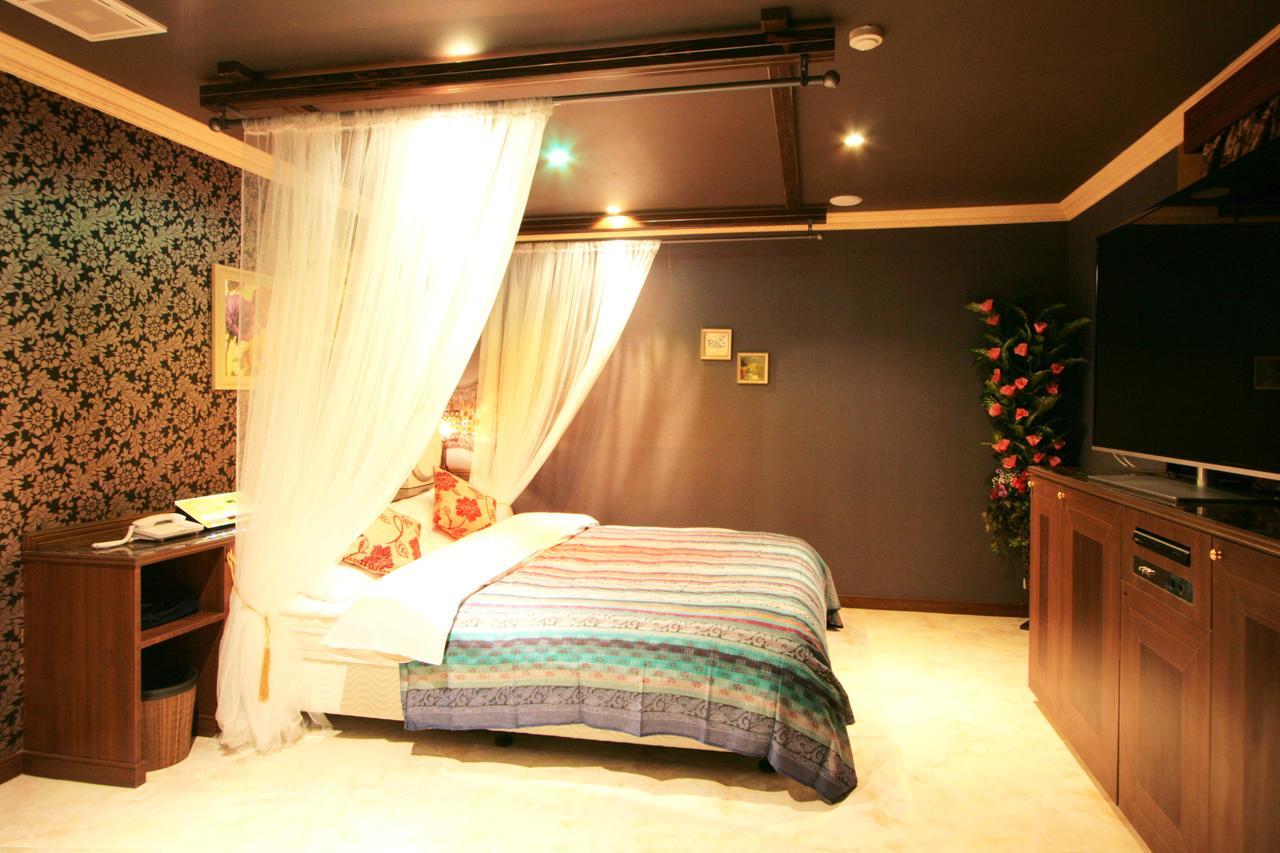 Sari Seki Inter (Adults Only) Otel Kameyama Dış mekan fotoğraf